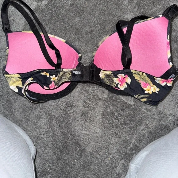 Victorias Secret Women's Bra Lot - Picture 4 of 10